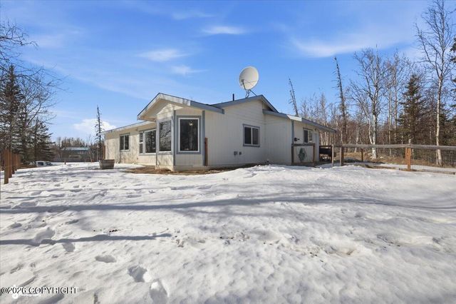 1785 E RAVEN Circle, Wasilla, AK 99654
