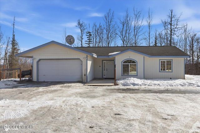 1785 E RAVEN Circle, Wasilla, AK 99654