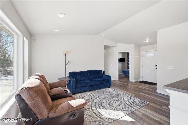 1785 E RAVEN Circle, Wasilla, AK 99654