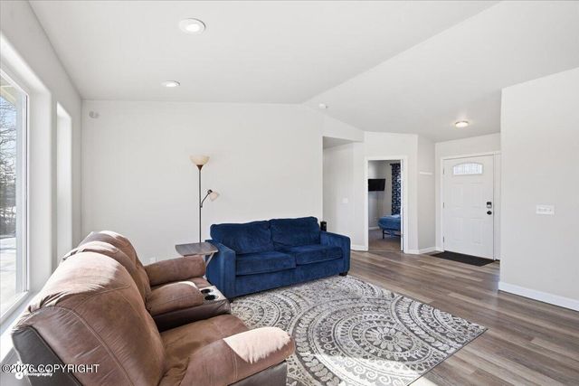 1785 E RAVEN Circle, Wasilla, AK 99654