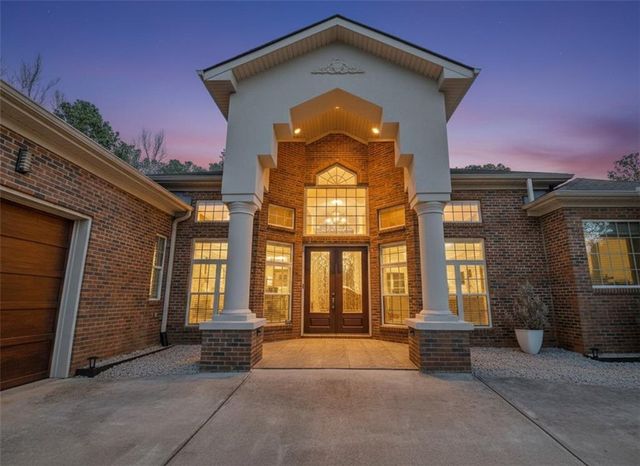 412 Trilium Trail, Pendergrass, GA 30567