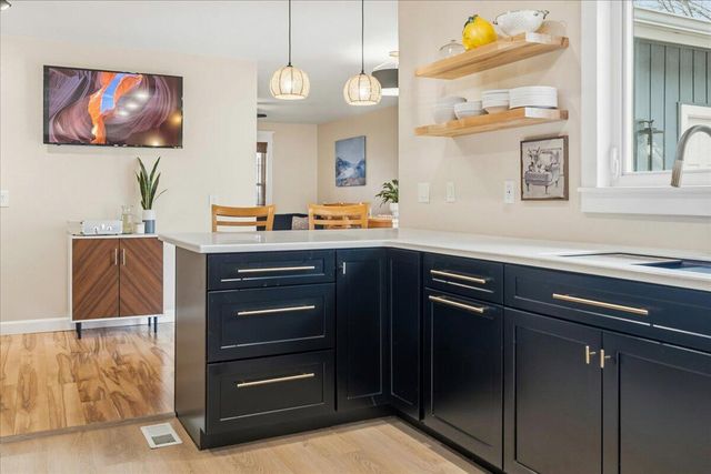 2522 S Grant Avenue, Springfield, MO 65807