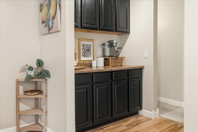 2522 S Grant Avenue, Springfield, MO 65807