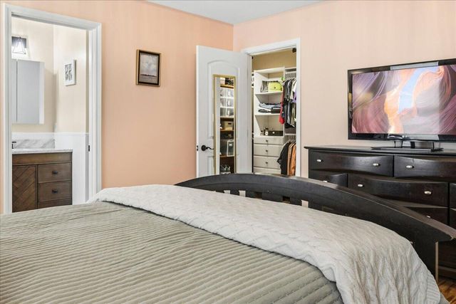 2522 S Grant Avenue, Springfield, MO 65807