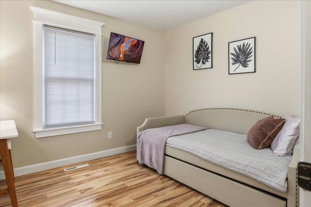 2522 S Grant Avenue, Springfield, MO 65807