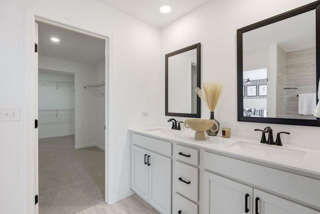 2816 Preserve Circle 09003, Aurora, IL 60502