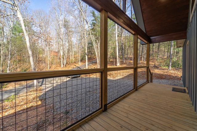 397 Kennelly Loop, Murphy, NC 28906