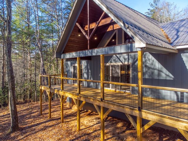 397 Kennelly Loop, Murphy, NC 28906