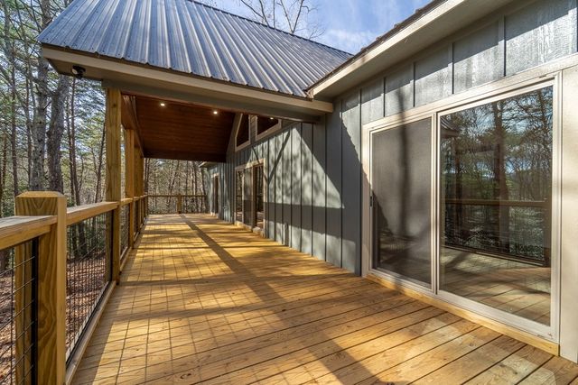 397 Kennelly Loop, Murphy, NC 28906