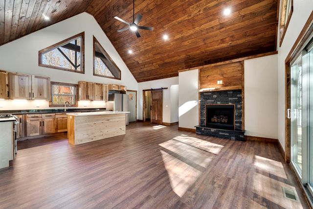 397 Kennelly Loop, Murphy, NC 28906