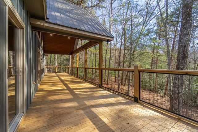 397 Kennelly Loop, Murphy, NC 28906