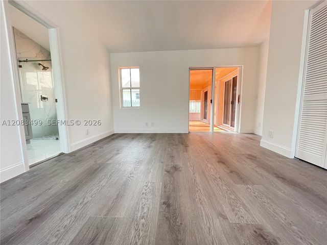 816 Sand Creek Cir, Weston, FL 33327