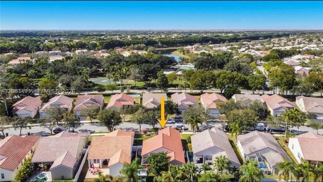 816 Sand Creek Cir, Weston, FL 33327
