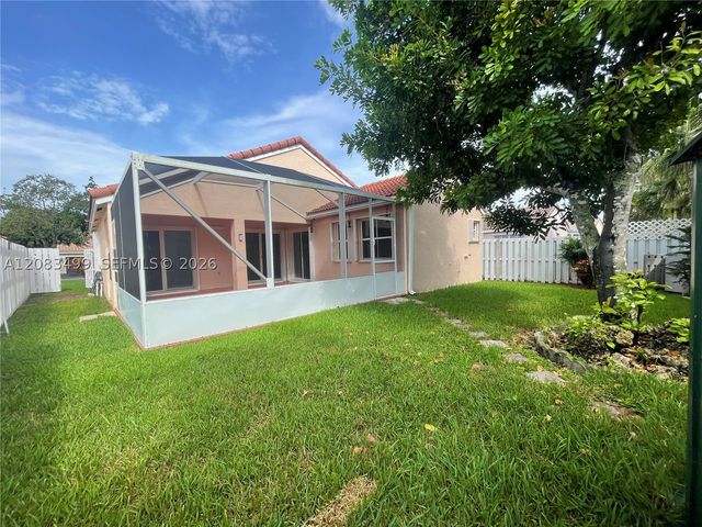 816 Sand Creek Cir, Weston, FL 33327