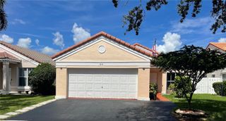 816 Sand Creek Cir, Weston, FL 33327