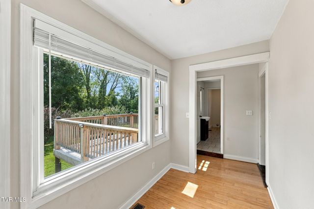 1107 Massachusetts Avenue, Bristol, VA 24201