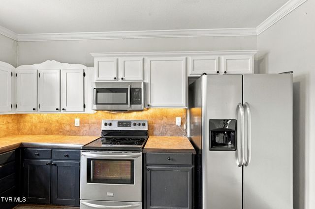 1107 Massachusetts Avenue, Bristol, VA 24201