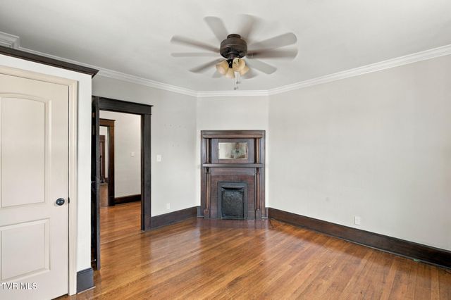 1107 Massachusetts Avenue, Bristol, VA 24201