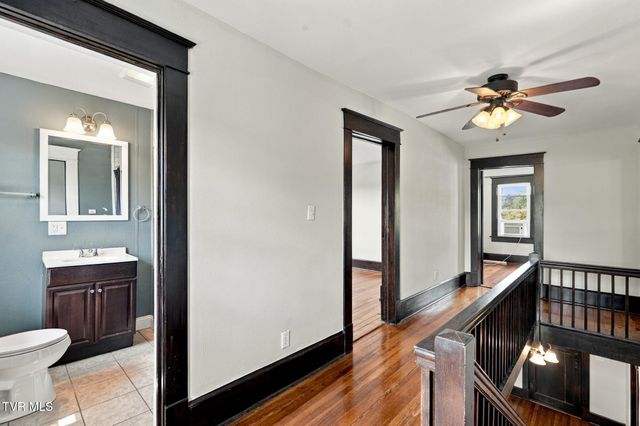 1107 Massachusetts Avenue, Bristol, VA 24201