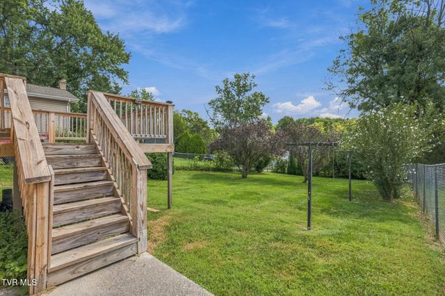 1107 Massachusetts Avenue, Bristol, VA 24201