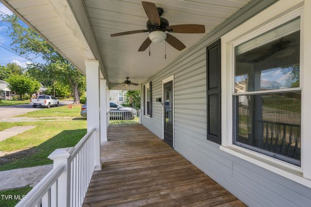 1107 Massachusetts Avenue, Bristol, VA 24201