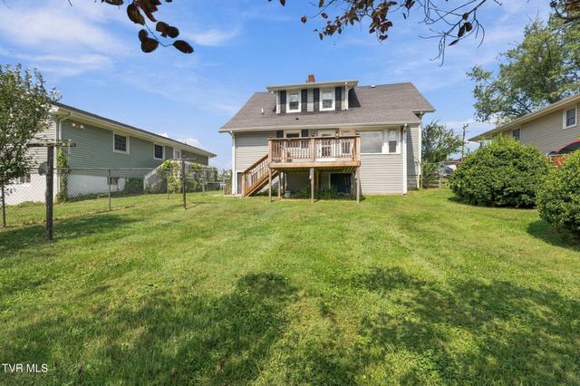 1107 Massachusetts Avenue, Bristol, VA 24201