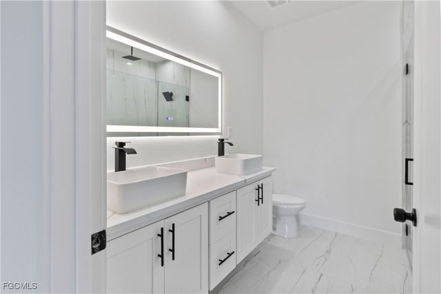 6010 Acorn CIR, Labelle, FL 33935