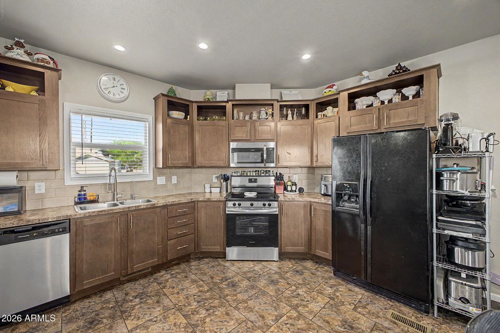 2000 S APACHE Road 74, Buckeye, AZ 85326 — photo 3