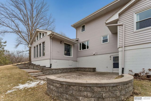 6432 Sorensen Lane, Omaha, NE 68122