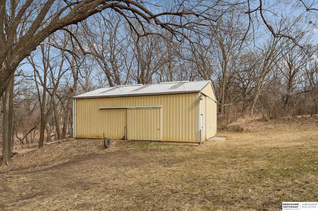 6432 Sorensen Lane, Omaha, NE 68122