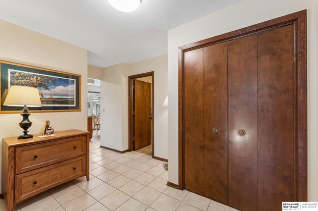 6432 Sorensen Lane, Omaha, NE 68122