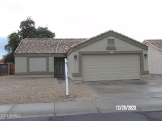 2043 S Thunderbird Drive, Apache Junction, AZ 85120