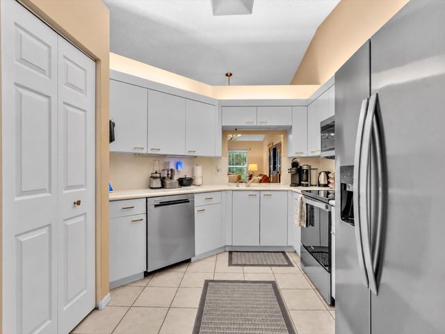110 SAUSALITO Drive, Boynton Beach, FL 33436