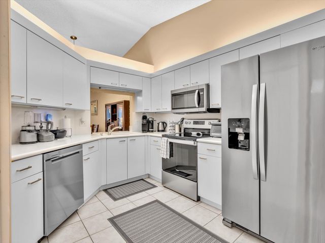 110 SAUSALITO Drive, Boynton Beach, FL 33436