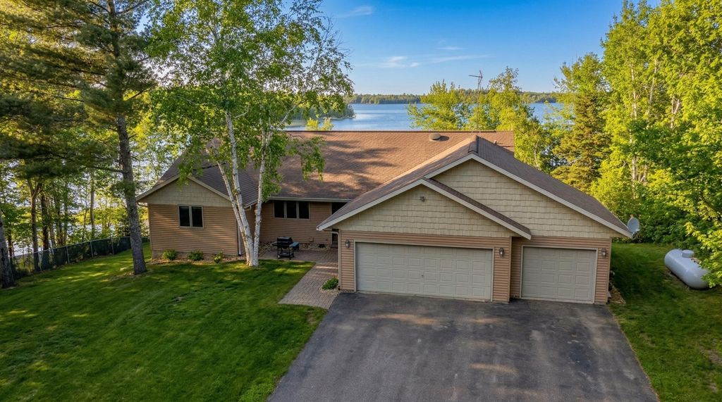 12385 S Bay Court NE, Bemidji, MN 56601