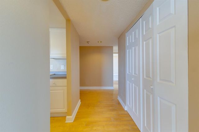 450 W 7th Street 1403, Tulsa, OK 74119