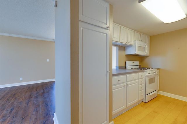 450 W 7th Street 1403, Tulsa, OK 74119