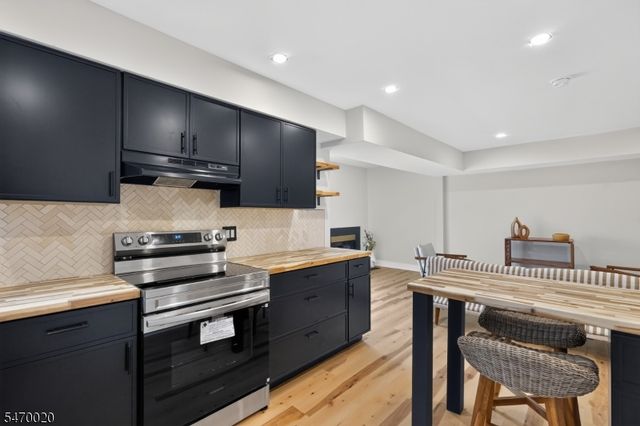 3519 Richmond Ct, Hillsborough Twp., NJ 08844