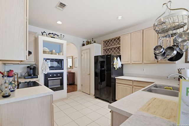 1947 Fallow Run, San Antonio, TX 78248