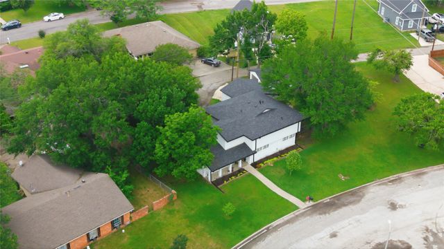 3008 Choctaw Road, Commerce, TX 75428