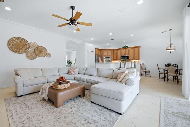 6018 NW 56th Circle NW, Coral Springs, FL 33067