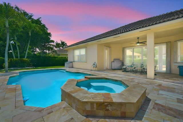 6018 NW 56th Circle NW, Coral Springs, FL 33067