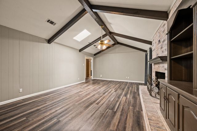 1608 Delta Drive, Arlington, TX 76012
