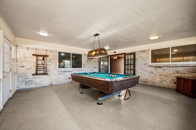 1608 Delta Drive, Arlington, TX 76012