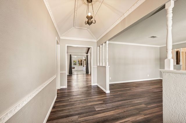 1608 Delta Drive, Arlington, TX 76012