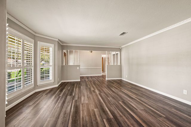 1608 Delta Drive, Arlington, TX 76012