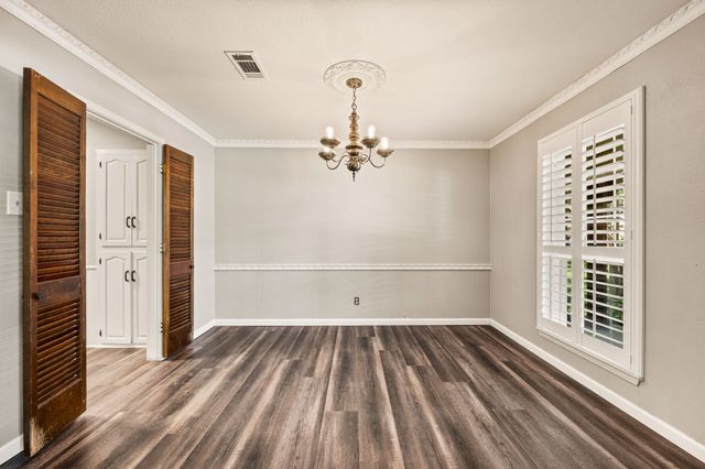 1608 Delta Drive, Arlington, TX 76012