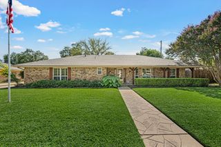 1608 Delta Drive, Arlington, TX 76012