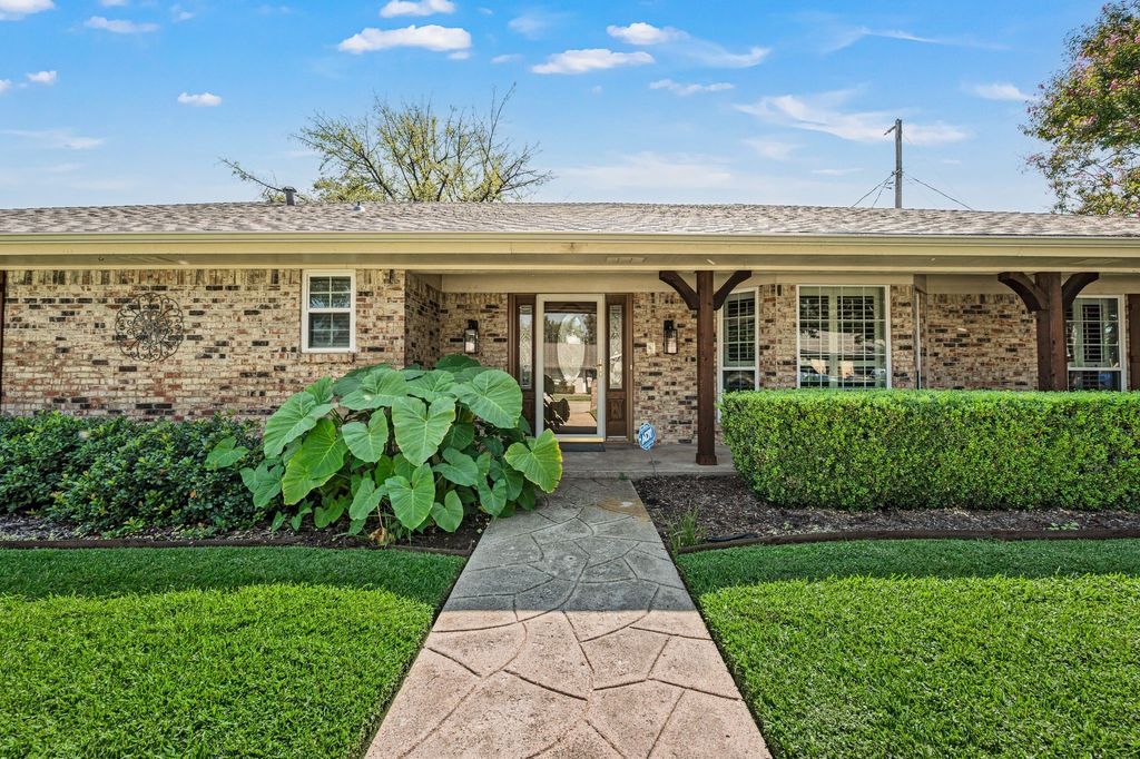 1608 Delta Drive, Arlington, TX 76012 — photo 4