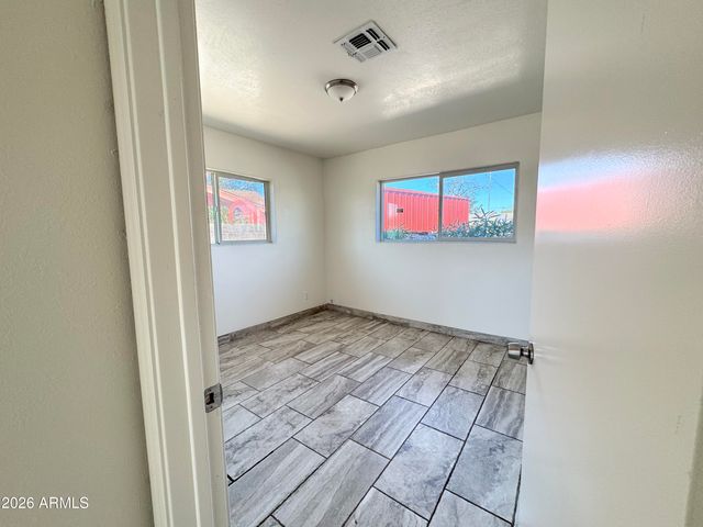 2739 W RANCHO Drive, Phoenix, AZ 85017